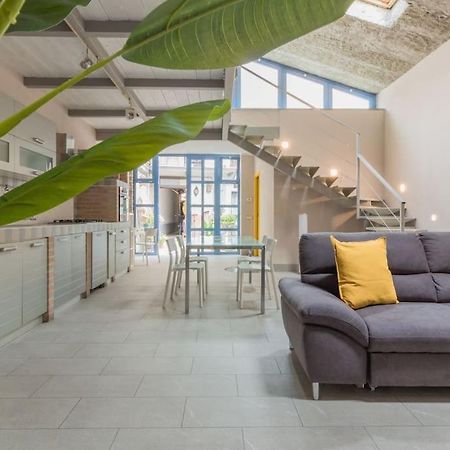 פיאצ'נצה San Bartolomeo Loft Guest House מראה חיצוני תמונה