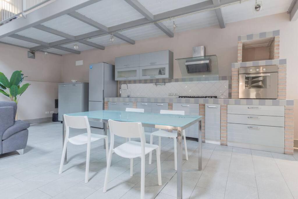 פיאצ'נצה San Bartolomeo Loft Guest House מראה חיצוני תמונה
